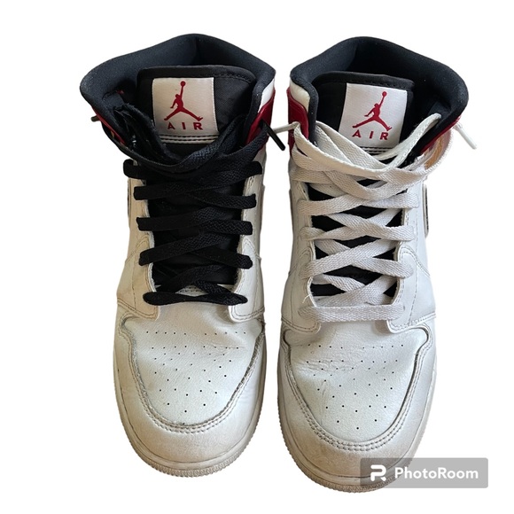 NIKE AIR JORDAN 1 Mid’s sneakers US 7Y - Picture 3 of 7